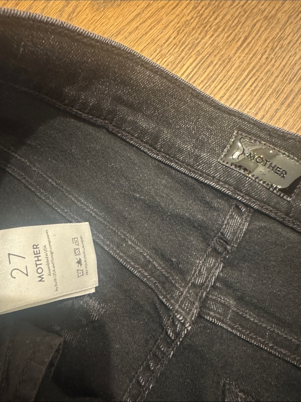 MOTHER The Weekender Fray Jeans in Night Shadow - Picture 2 of 3